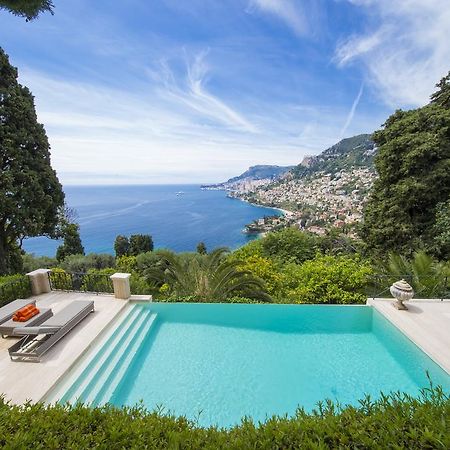 Luxurious Villa Overlooking Monaco Рокбрюн-Кап-Мартин Екстериор снимка