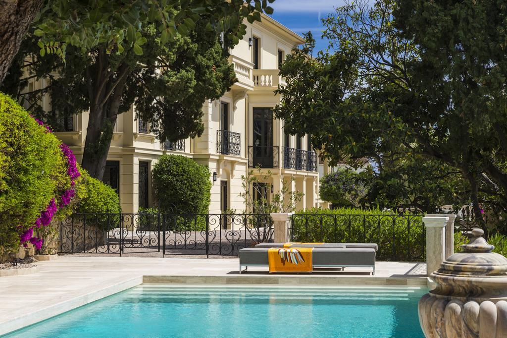 Luxurious Villa Overlooking Monaco Рокбрюн-Кап-Мартин Екстериор снимка