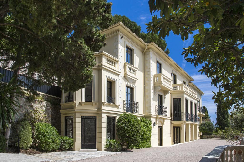 Luxurious Villa Overlooking Monaco Рокбрюн-Кап-Мартин Екстериор снимка